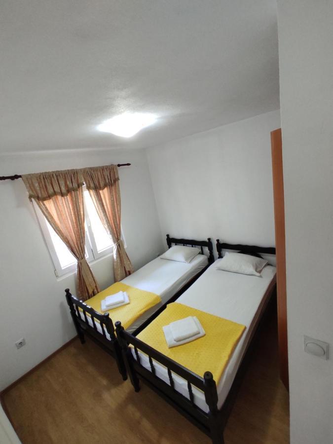 Apartments Marija Тиват Экстерьер фото